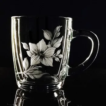 hrneček na čaj nebo kávu 1 ks s květinovým motivem - ručně ryté (broušené), dárková krabička