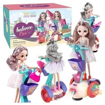 Panenka Lalka z balansującym pojazdem