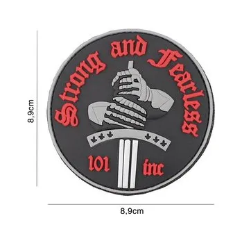 Nášivka Gumová nášivka 101 Inc nápis Strong and Fearless - červená