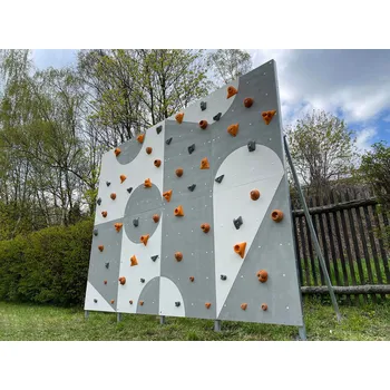 Úchyt pro horolezeckou stěnu Venkovní lezecká stěna na zahradu BLOCKids 3 + lezecké chyty Barva úchytů: Oranžová