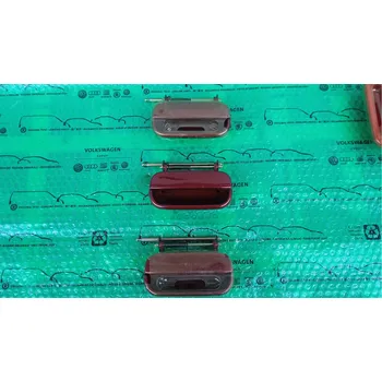 Dveře karosérie Originální díl Škoda vnější klika dveří pravá lakovaná vínová metalíza Škoda Felicia 6U0837206C