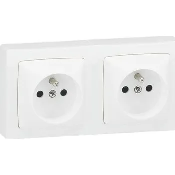 Elektrická zásuvka Zásuvka Bílá 2cestná Plast nespínaná 16A Vnitřní IP31 Legrand 230 V
