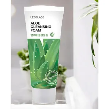 LEBELAGE - Aloe Cleansing Foam - Zklidňující čisticí pěna s Aloe Vera - 180 ml
