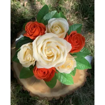 umělá květina RV studio Louny s.r.o. Mýdlové růže v plechové konvičce 1 ks Barva: Krémová