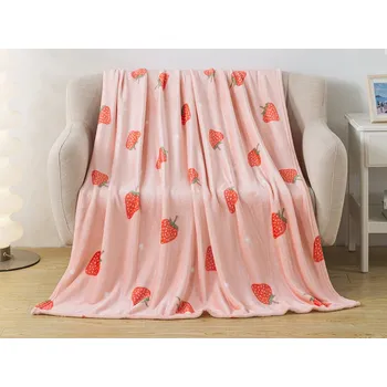 XPOSE® Mikroplyšová deka STRAWBERRY 140x200 cm, Mikroplyš + Prodloužená možnost vrácení zboží do 50 dnů