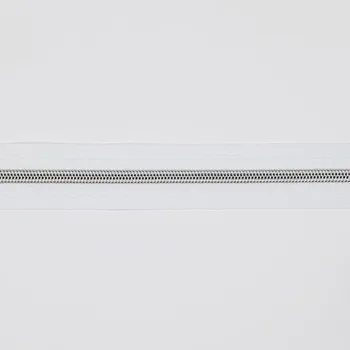 Zip Zip metrážový spirálový, šíře 5 mm bílý se stříbrnými zoubky