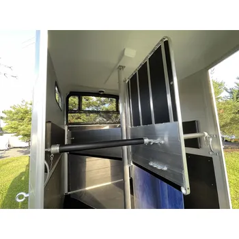 Příslušenství pro přívěs Dělící přepážka pro přívěsy Cheval Liberte Touring Country XL - kompletní sada