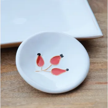 Talíř Čajníček z keramiky se šípkem