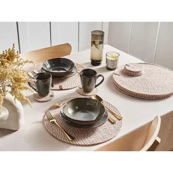 prostírání Sada 12 prostírání a podložek přírodní juta 35/10 cm ručně vyráběné podtácky na talíře a sklenice boho kuchyně jídelna Beliani