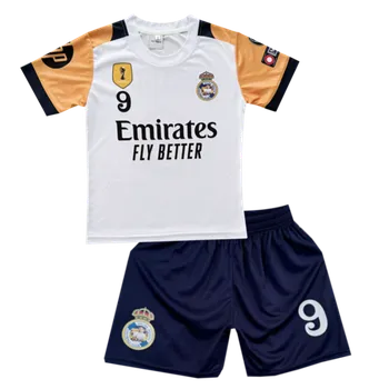 Numberoplus Dětský fotbalový dres Komplet Real Madrid 28282 - Kylian Mbappé 9 Velikost: 11 roků (vel.140)