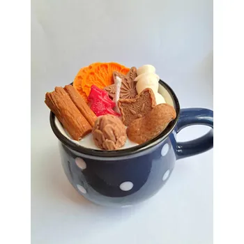 Svíčka Svíčka v keramickém hrníčku Modrý-bílý puntík 240g vaječný likér (Ručně vyráběná dekorační svíčka ze sojového vosku. Vyrobeno v ČR)