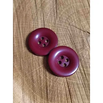 Knoflík Knoflík čtyřdírkový velký barva vínová