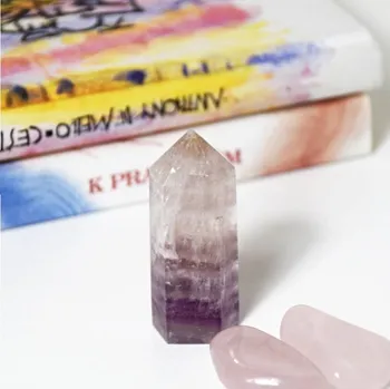 Fluorit duhový špice obelisk 0,08 kg