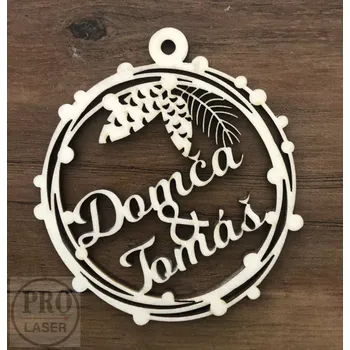Vánoční ozdoba Dřevěná vánoční ozdoba se jménem 8