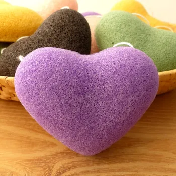 Konjac houbička fialové srdíčko (Konjac houbička na čištění pleti)