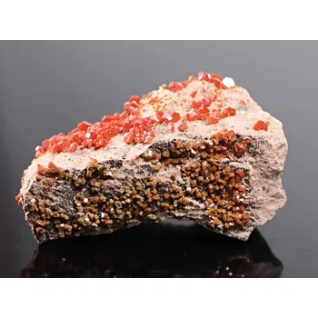 Drahý kámen Magieprirody.cz Vanadinit sbírkový minerál 80 - 90 g Maroko #VD10