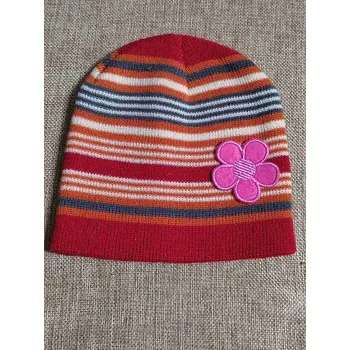 Čepice Dívčí pletená čepice s aplikací tmavší květina