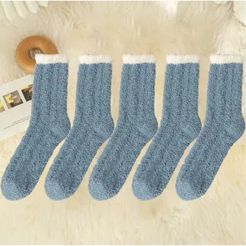 Dámské ponožky Dámské zimní ponožky - 5 párů v balení (uni velikost) Barva: bílá (s modrým lemem)