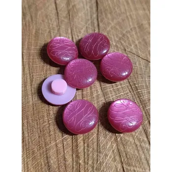 Knoflík Knoflík s krčkem zdobený ornamentem