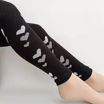 punčochové černé legíny se srdíčky Evelínka Trepon velikost 122-128