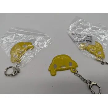 Reflexní přívěšek - autíčko - žluté