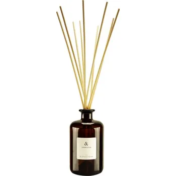 Aroma difuzér The Olphactory Reed Diffuser Cedar & Oud to aroma difuzér 500 ml