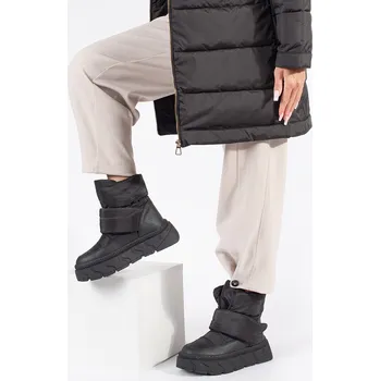 Dívčí sněhule Komfortní dámské sněhule černé platforma 37