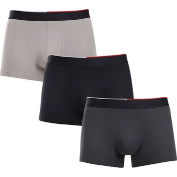 Boxerky 3PACK pánské boxerky Tommy Hilfiger vícebarevné (UM0UM03388 0T1) XXL UM0UM03388 0T1 Možnost vrácení zboží ZDARMA do 120 dnů!