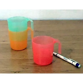 Hrnek plastový 0,33 lt stohovatelný, mix barev