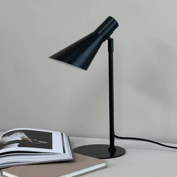 Lampička Dyberg Larsen stolní lampa DL12, černá, výška 39,5 cm, kov - Délka kabelu konektoru černý 1 x 15 W - Doprava zdarma