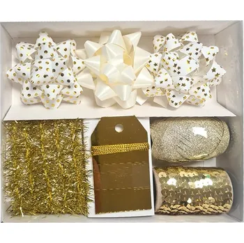 Dárková krabička Sada na balení dárků - Zlatá, 4 visačky, 3 rozety, stuha a řetízky