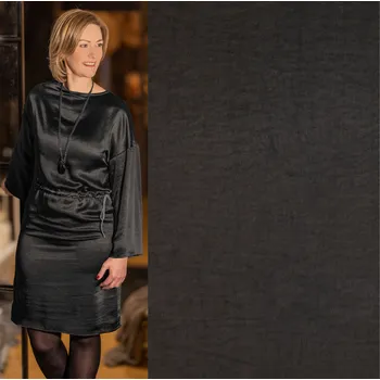 Strečový satén v černé barvě 205083/5001