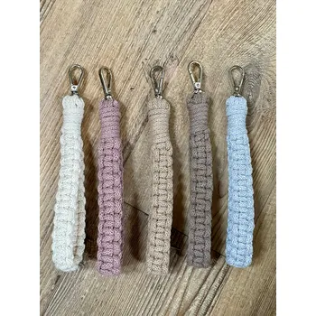 Pletené macramé klíčenky jednobarevné - Barva Smetanová