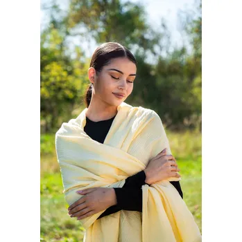 Šála Mušelínový šátek Barva: Černá