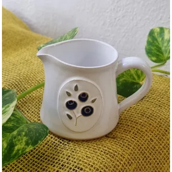 Konvička na mléko Keramický džbánek na mléko s borůvkou 150 ml