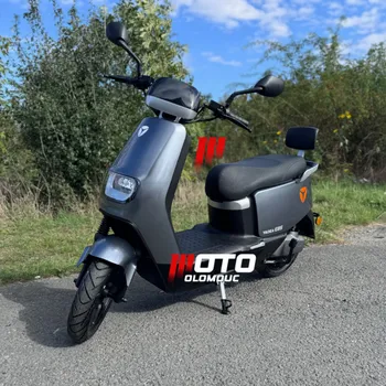 Elektrický skútr Elektrický skútr Barton motors Yadea E8S 3000W 72V 38Ah Černý grafit
