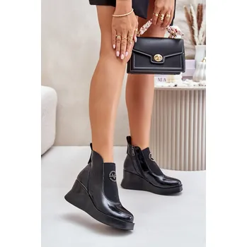 Dámské kozačky Lakované Kotníkové Boty Na Klínu Zateplené Vinceza 66703 Barva: Černá, Velikost: 38