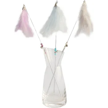 Hračka pro kočku Škádlítko pro kočky s jemnými peříčky 1ks (různé barvy)