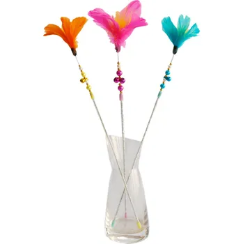 Hračka pro kočku Škádlítko pro kočky s peříčky 1ks (různé barvy)