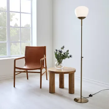 Lampička Markslöjd Stojací lampa Rise, starožitná mosaz, železo, sklo, výška 150 cm starožitná mosaz, bílá 1 x 40 W - Doprava zdarma