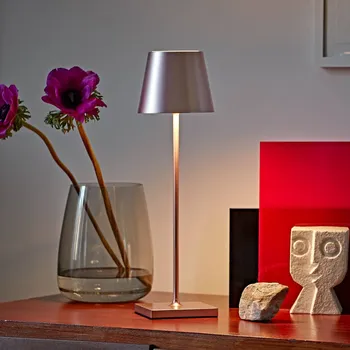 Venkovní osvětlení Sigor LED stolní lampa na akumulátor Nuindie, USB-C, růžové zlato, IP54, stmívatelné - Základna - délka 10 cm, šířka 10 cm; délka nabíjecího kabelu 120 cm LED 2,2 W celkem - Doprava zdarma