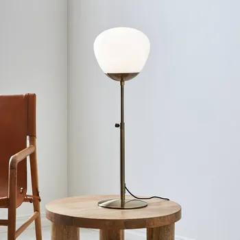 Lampička Markslöjd Stolní lampa Rise, výška 75 cm, starožitná mosaz, železo, sklo mosaz, bílá 1 x 40 W - Doprava zdarma