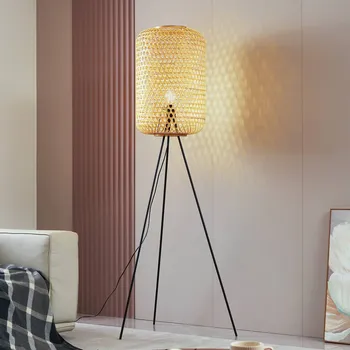 Lampička Stojací lampa Lucande Jorick, bambus, trojnožka, výška 166 cm - Stínidlo - Ø 40 cm, výška 59,5 cm; délka kabelu 331,5 cm světlé dřevo, černá 1 x 15 W LED - Doprava zdarma