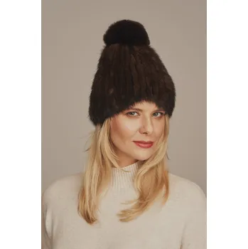Čepice Dámská kožešinová čepice s bambulí