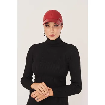 Kšiltovka Dámská kožená kšiltovka v červené barvě