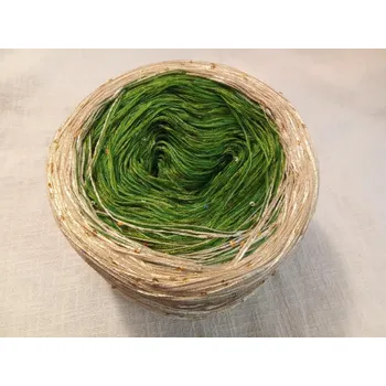 Příze Flitrovka Slavnostní č.4 3-nitka 1000m s flitry (Klubko s flitry Slavnostní č.4)