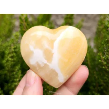 Přírodní kámen Srdce kalcit oranžový kalcit z Pákistánu (88g)