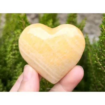 Přírodní kámen Srdce kalcit oranžový kalcit z Pákistánu 102g