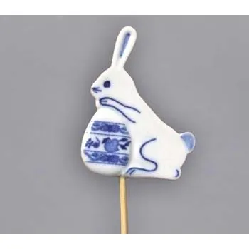 Velikonoční dekorace Cibulák Velikonoční ozdoba zajíček s vajíčkem zápich 29 cm originální cibulákový porcelán Dubí, cibulový vzor