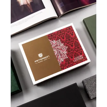 Peněženka Dámská kožená peněženka střední velikosti Barva: Modrá